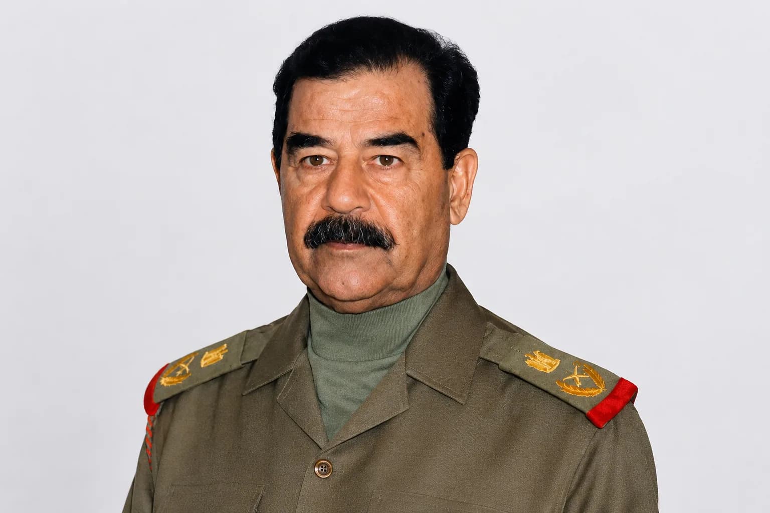 Saddam Hussein Y El Juego Real Del Poder